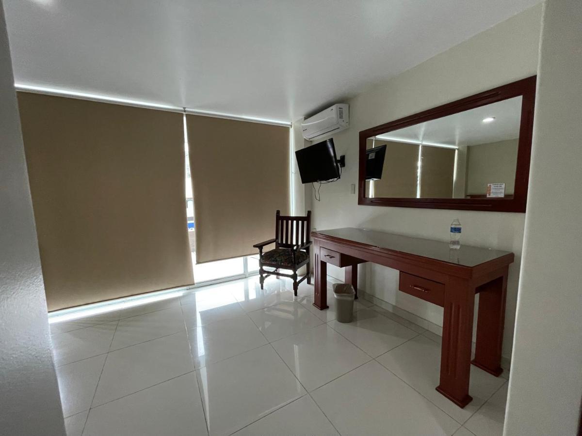 Hotel Latino Sahuayo Экстерьер фото